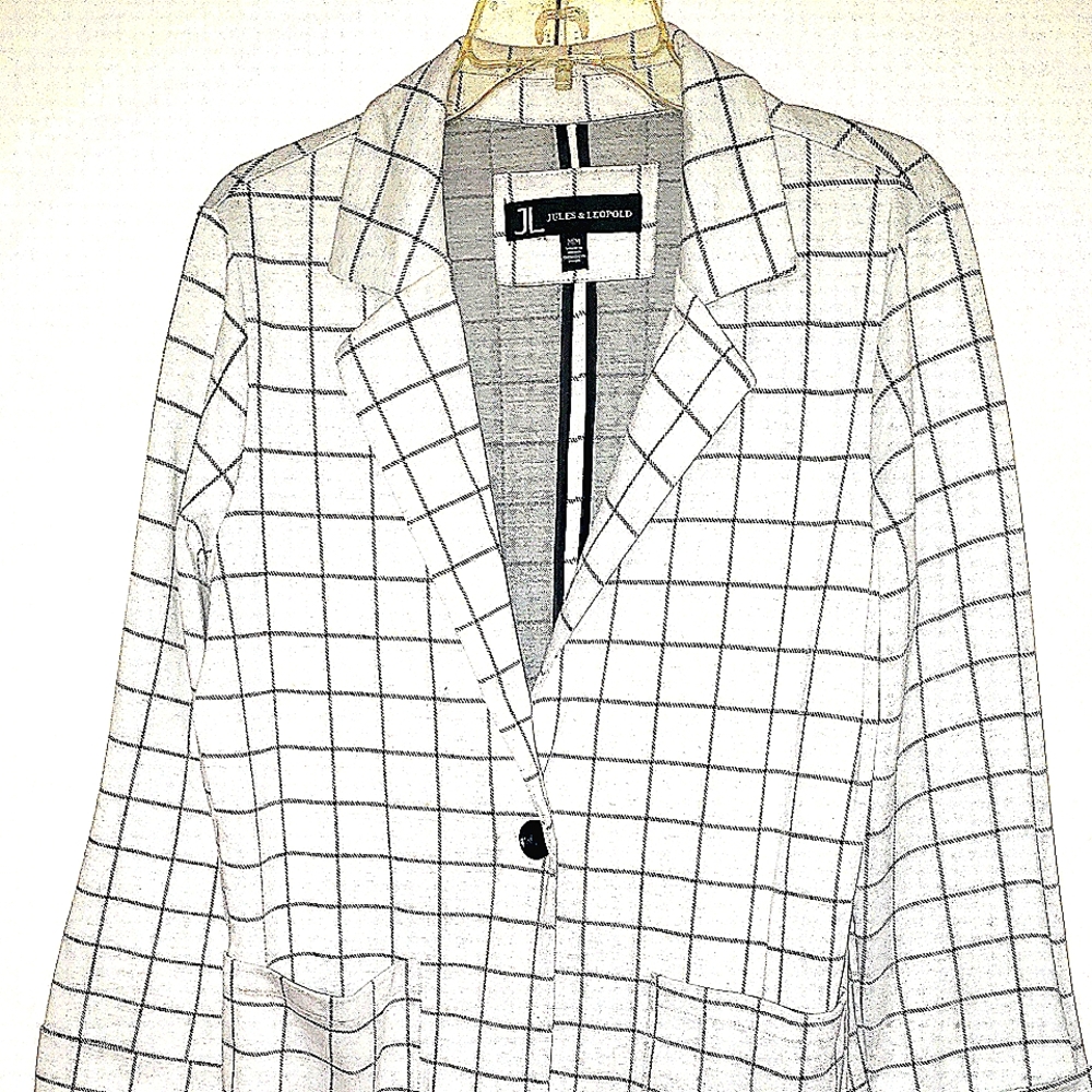 Women's Blazer Black and White Plaid.